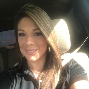 Meet your Posher, Becky